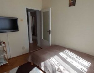 Vanzare apartament 3 camere, decomandat, boxa, zona Kaufland Manastur