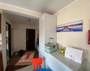 Apartament 3 camere, situat in Floresti, zona Eroilor