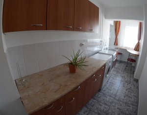 Apartament mobilat si utilat, la etaj intermediar, zona FSEGA 