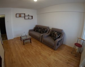 Apartament mobilat si utilat, la etaj intermediar, zona FSEGA 