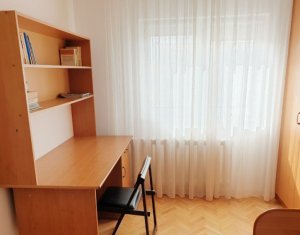 Vanzare apartament 3 camere, decomandat, finisat, Manastur, Almasului