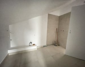 Vanzare apartament cu 2 camere, mansarda, Dorobantilor, 42 mp, finisat, parcare