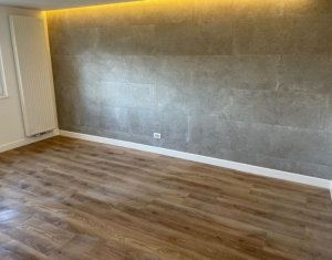 Appartement 3 chambres à vendre dans Cluj-napoca, zone Plopilor