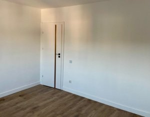 Appartement 3 chambres à vendre dans Cluj-napoca, zone Plopilor