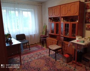 Apartament 4 camere, decomandat, etaj 3, cartier, Zorilor, zona USAMV