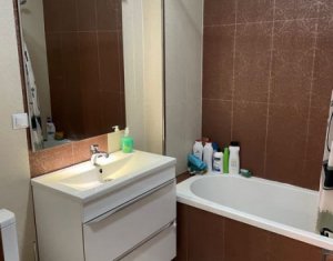 Vanzare apartament 3 camere, parcare, zona Zorilor