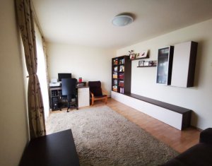 Apartament 4 camere, 80 mp, decomandat, etaj intermediar, Zorilor