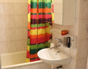 Appartement 4 chambres à vendre dans Cluj-napoca, zone Manastur