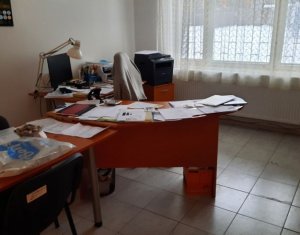 Apartament 3 camere, decomandat, potential comercial, 70 mp, zona Intre Lacuri