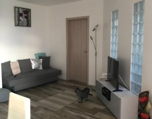 Apartament 3 camere cu panorama superba, 66 mp, etaj intermediar,  zona Vivo