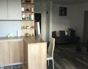 Apartament 3 camere cu panorama superba, 66 mp, etaj intermediar,  zona Vivo