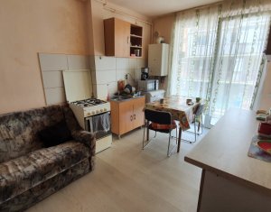 Apartament cu o camera, mobilat si utilat, strada Eroilor