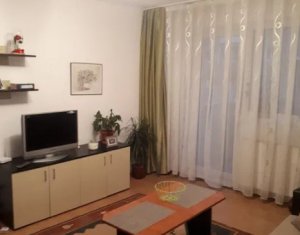 Vanzare apartament 3 camere, etaj intermediar, parcare, zona Manastur