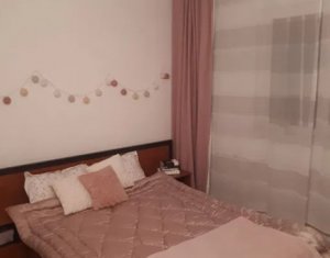 Vanzare apartament 3 camere, etaj intermediar, parcare, zona Manastur