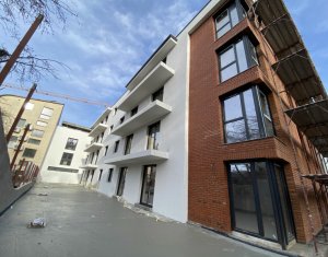 Apartament nou, Centru, panorama, 2 camere, 56,83mp utili plus 54,37mp terase