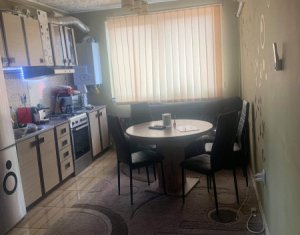 Apartament 2 camere, situat in Floresti, zona primariei