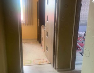 Apartament 2 camere, situat in Floresti, zona primariei