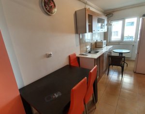 Apartament o camera cu nisa de dormit, zona Carrefour Stejarului