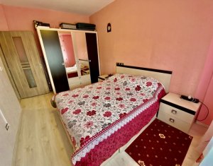 Apartament 3 camere, situat in Floresti, zona Primariei