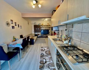 Apartament 3 camere, situat in Floresti, zona Primariei