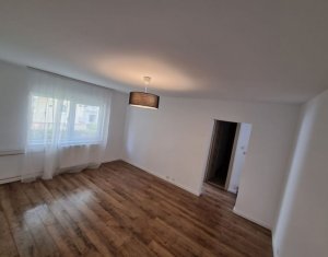 Apartament cu 2 camere de vanzare zona Piata 14 iulie, renovat total