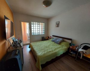 Apartament doua camere, mobilat si utilat, strada Florilor, Floresti