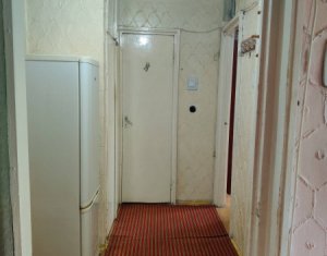 Apartament 2 camere, decomandat, balcon, Manastur, strada Mehedinti