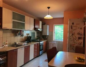 Appartement 4 chambres à vendre dans Cluj-napoca, zone Zorilor