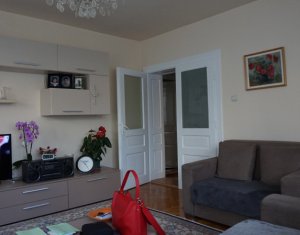 Apartament in vila, 100mp, garaj, zona Gradinii Botanice