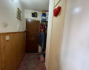 Garsoniera de vanzare, Piata Zorilor, 24 mp, etaj 4, balcon, panorama 