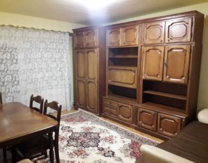 Appartement 4 chambres à vendre dans Cluj-napoca, zone Intre Lacuri