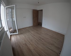 Apartament 2 camere + balcon inchis, 52 mp, decomandat, renovat, zona Fabricii