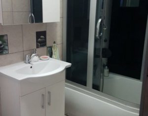 Apartament 3 camere, situat in Floresti, zona Eroilor