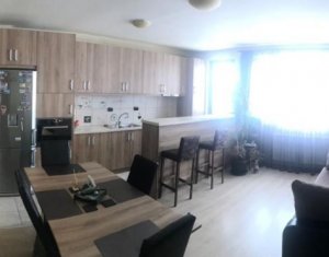 Apartment 3 rooms for sale in Floresti