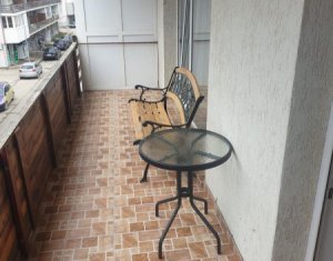 Apartament 2 camere, decomandat, situat in Floresti, zona Eroilor