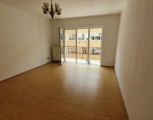 Apartament cu 2 camere, decomandat, Floresti, strada Florilor