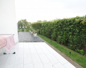 Apartament cu 2 camere, gradina si parcare subterana, zona Iulius Mall