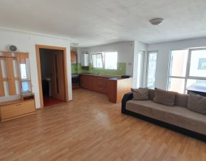 Apartament 2 camere, etaj intermediar, strada Eroilor