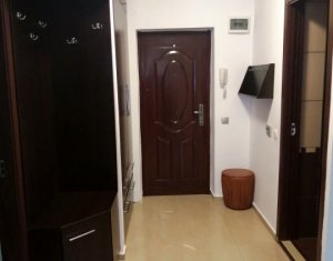 Apartment 3 rooms for sale in Floresti