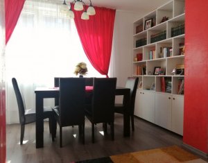 Apartment 3 rooms for sale in Floresti