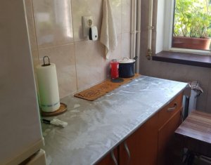  Apartament cochet, cu 3 camere, baie cu geam, Manastur, zona Primaverii