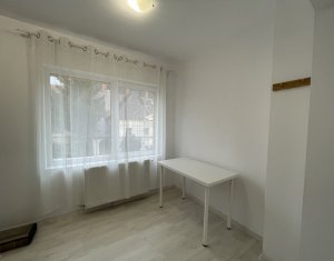 Apartament in casa, 3 camere, etaj 1 din 2, renovat, 75 mp, Centru, zona USAMV