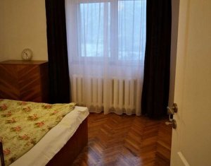 Manastur - apartament de 3 camere, decomandat, 2 bai, zona C. Floresti