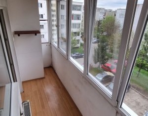  Apartament 3 camere, etaj 2/4, pe str. Grigore Alexandrescu, Manastur