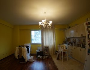 Appartement 3 chambres à vendre dans Cluj-napoca, zone Centru