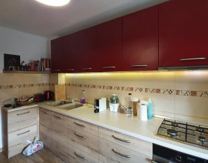 Apartament cu 3 camere in Intre Lacuri, zona str. Muresului