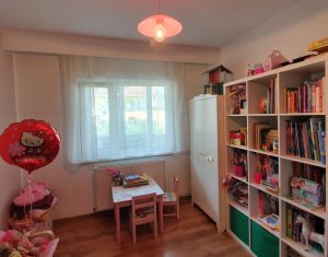 Apartment 3 rooms for sale in Cluj-napoca, zone Intre Lacuri