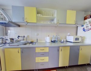 Apartament 73 mp total, parcare, strada Calea Turzii