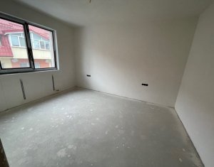 Appartement 3 chambres à vendre dans Floresti