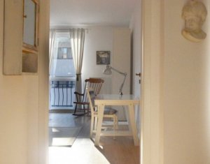 Vand apartament de 2 camere, etaj intermediar, parcare, zona Borhanci